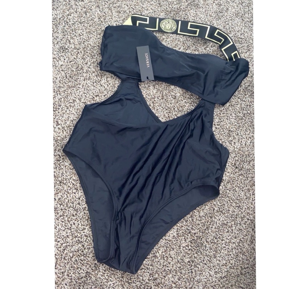 Bathing suit